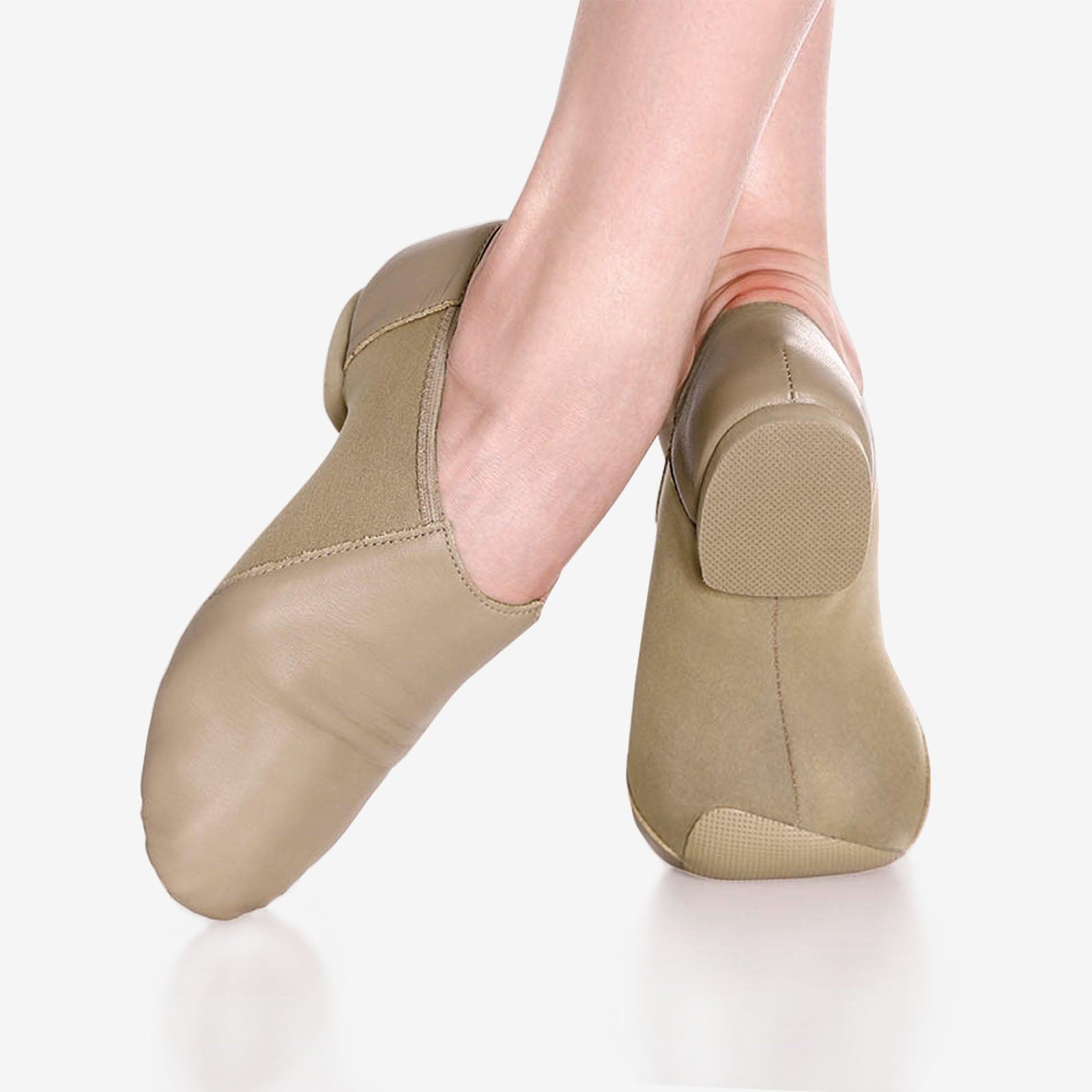 The JZ43, Jazz Leather Shoes with Rubber Soles is part of the Só Dança range of Shoes. See more details and sizing information here.