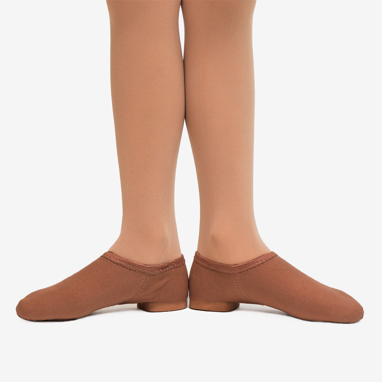 The Jill - JZ75s, Child Stretch Canvas Split Sole Jazz Shoe is part of the Só Dança range of Shoes. See more details and sizing information here.