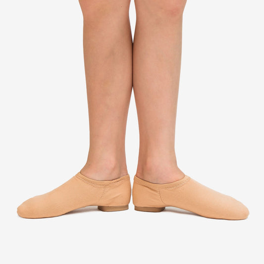 The Jill - JZ75s, Child Stretch Canvas Split Sole Jazz Shoe is part of the Só Dança range of Shoes. See more details and sizing information here.