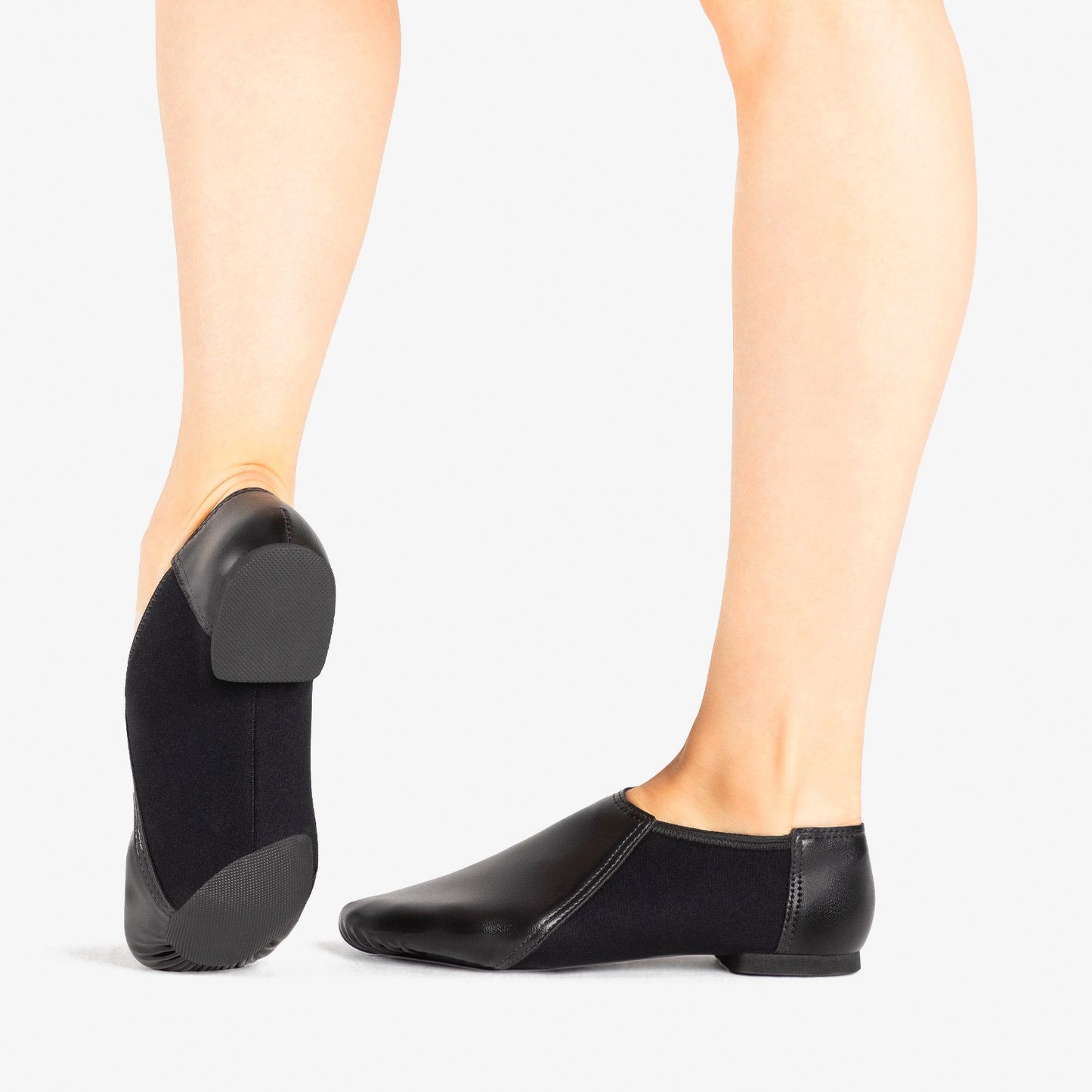 The Jaxon - JZ86s, Low Heel Jazz Shoe is part of the Só Dança range of Shoes. See more details and sizing information here.