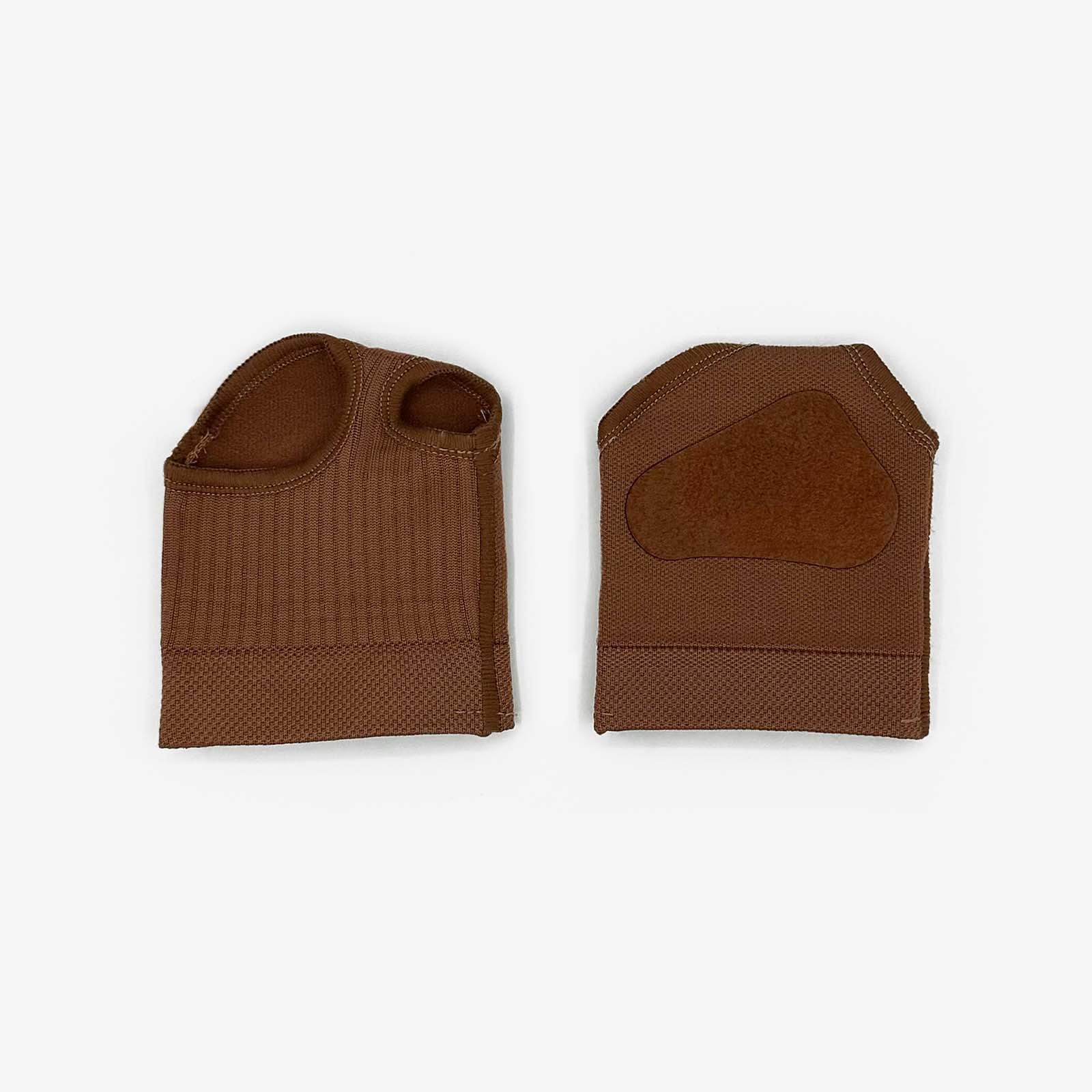 The Vernon - MD22, Stretch Microfleece Half Shoe is part of the Só Dança range of Shoes. See more details and sizing information here.