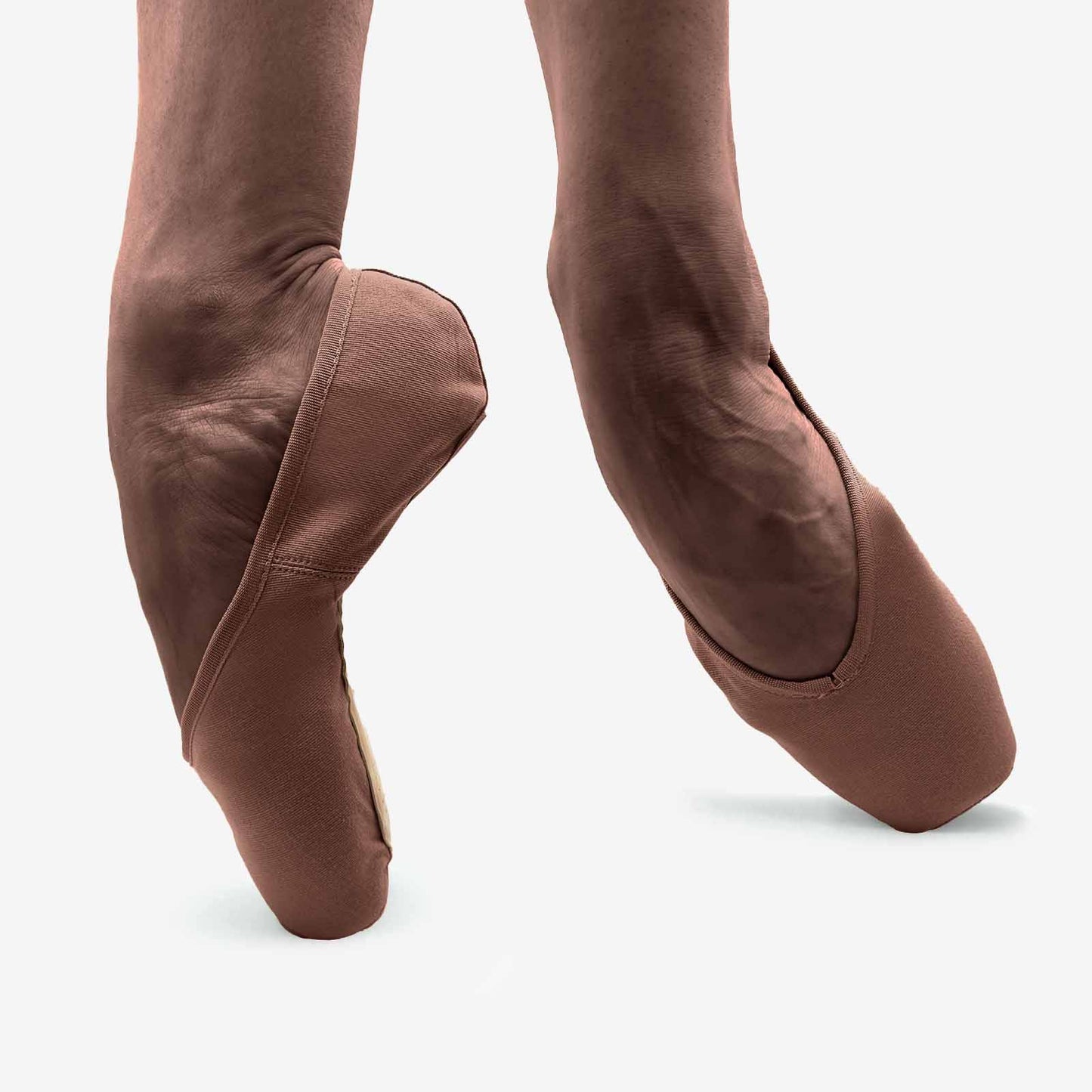 The Toshie - SD40C, Toshie Pointe Shoe is part of the Só Dança range of Shoes. See more details and sizing information here.