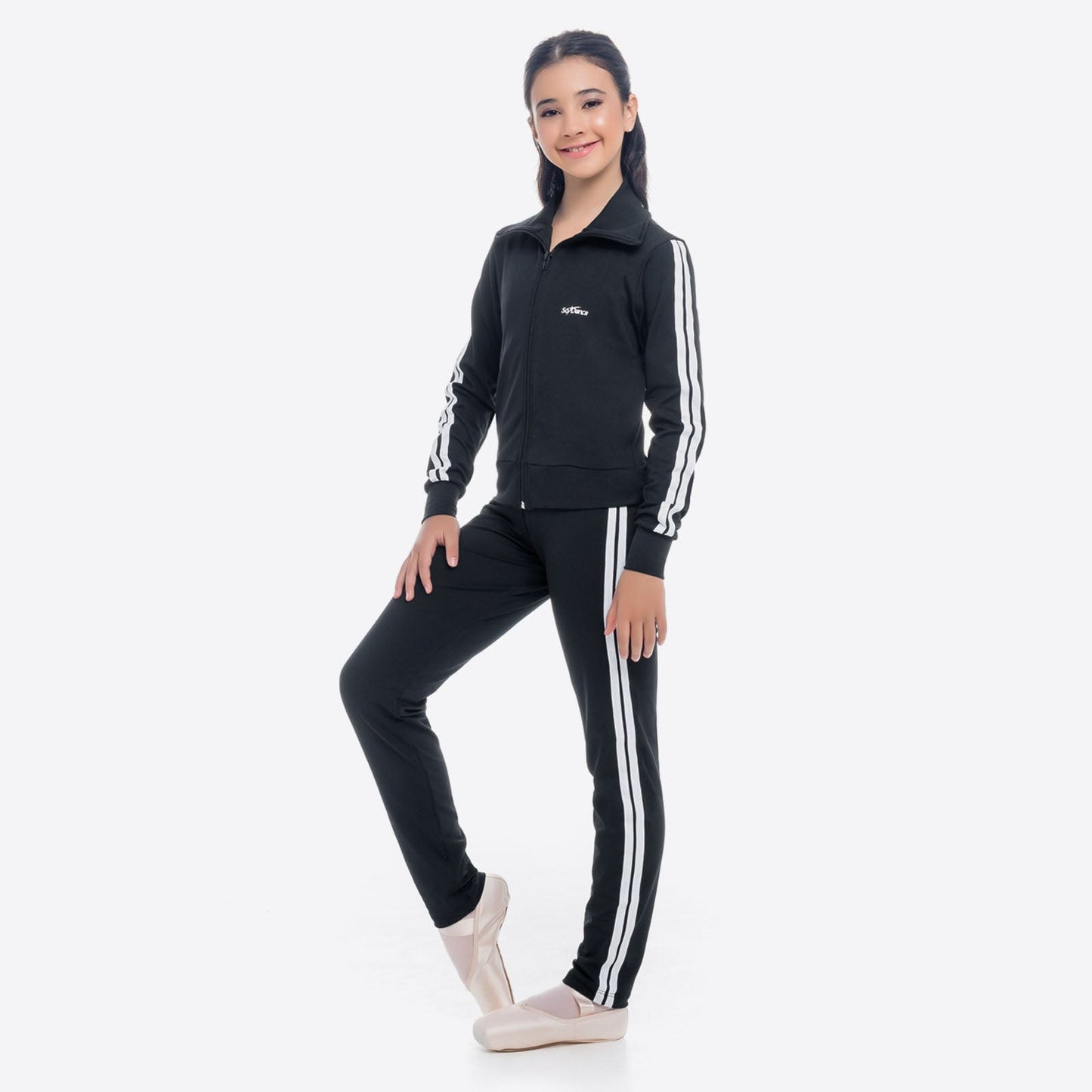 The Hay Kid's Jacket - SL161, Warmup Jacket with Stripes is part of the Só Dança range of Shirts & Tops. See more details and sizing information here.