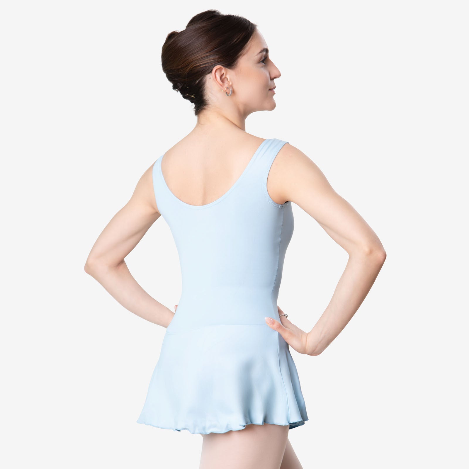The Keila - SL178, Adult Tank Skirted Leotard is part of the Só Dança range of Leotards & Unitards. See more details and sizing information here.