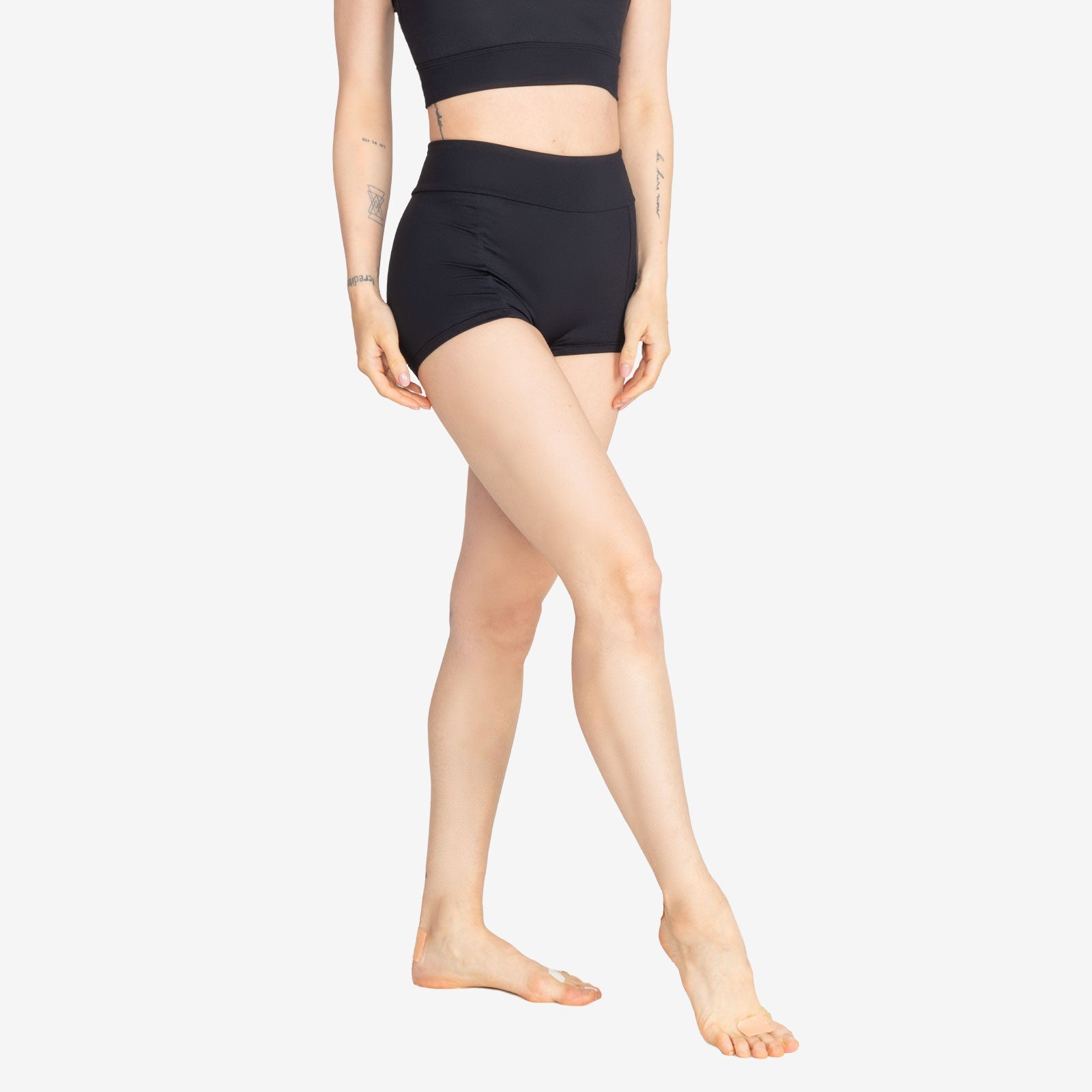The Sydney Shorts - SL219, Adult Shorts with Thick Waistband is part of the Só Dança range of Shorts. See more details and sizing information here.