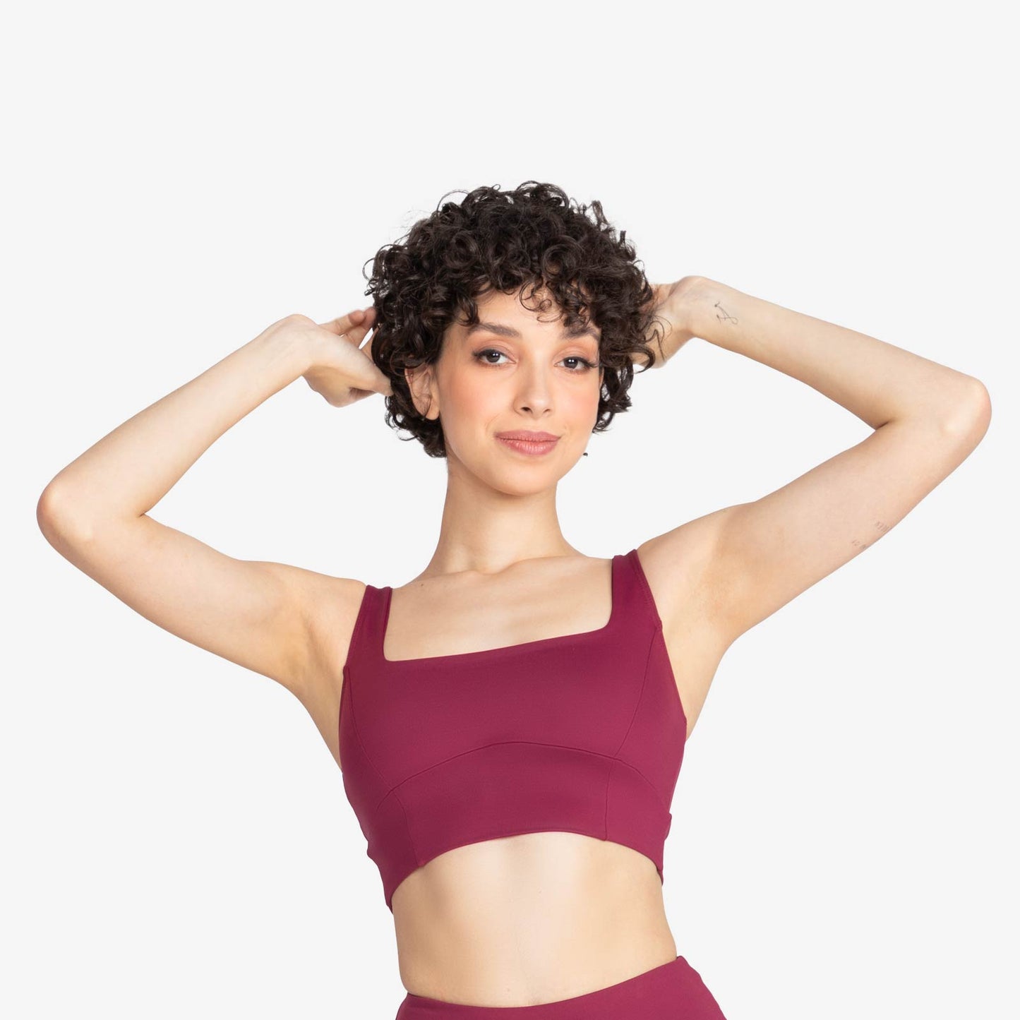The Naya Top - SL222, Adult Crop Top is part of the Só Dança range of Shirts & Tops. See more details and sizing information here.