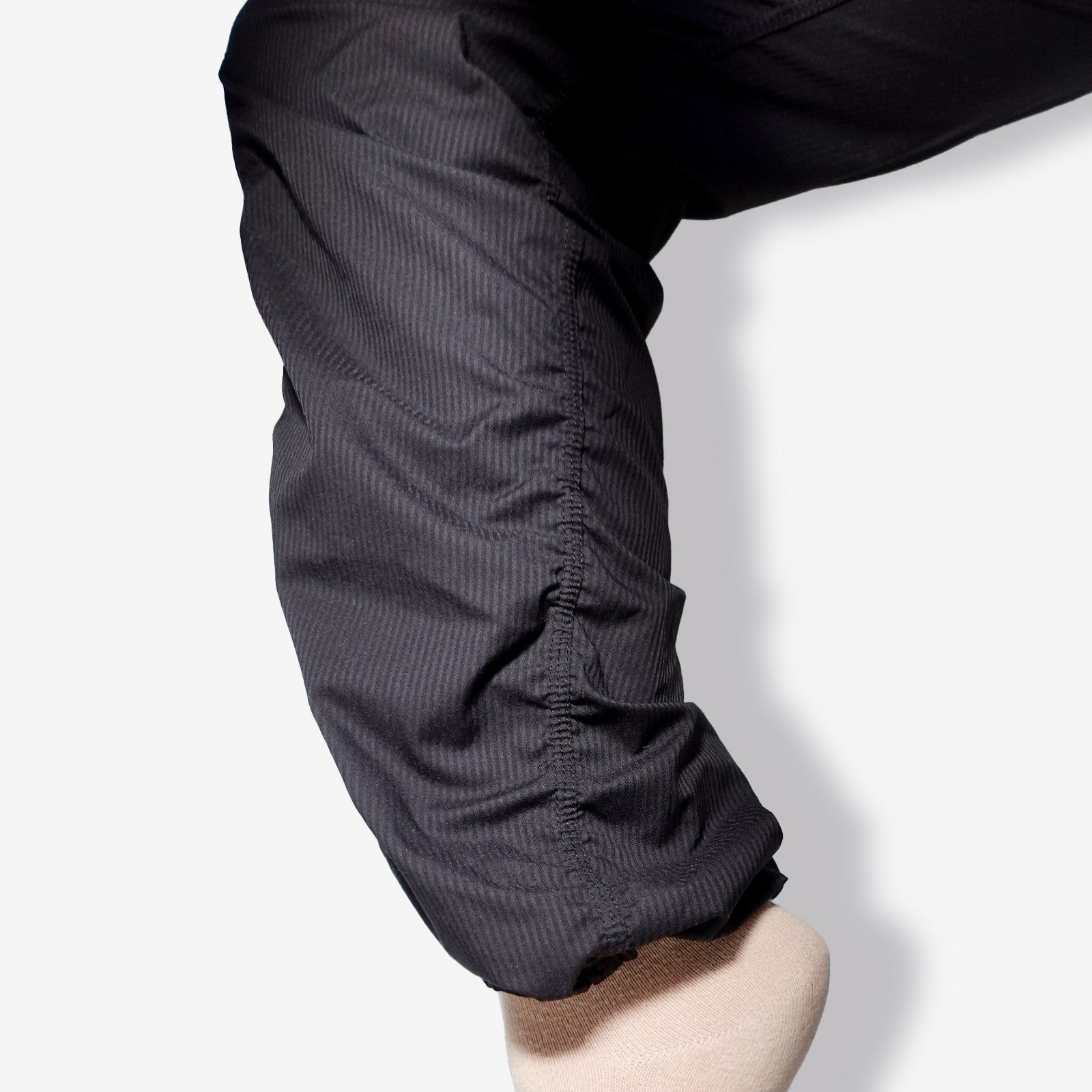 The Studio Pants - SP01 Pants is part of the Só Dança range of Pants. See more details and sizing information here.